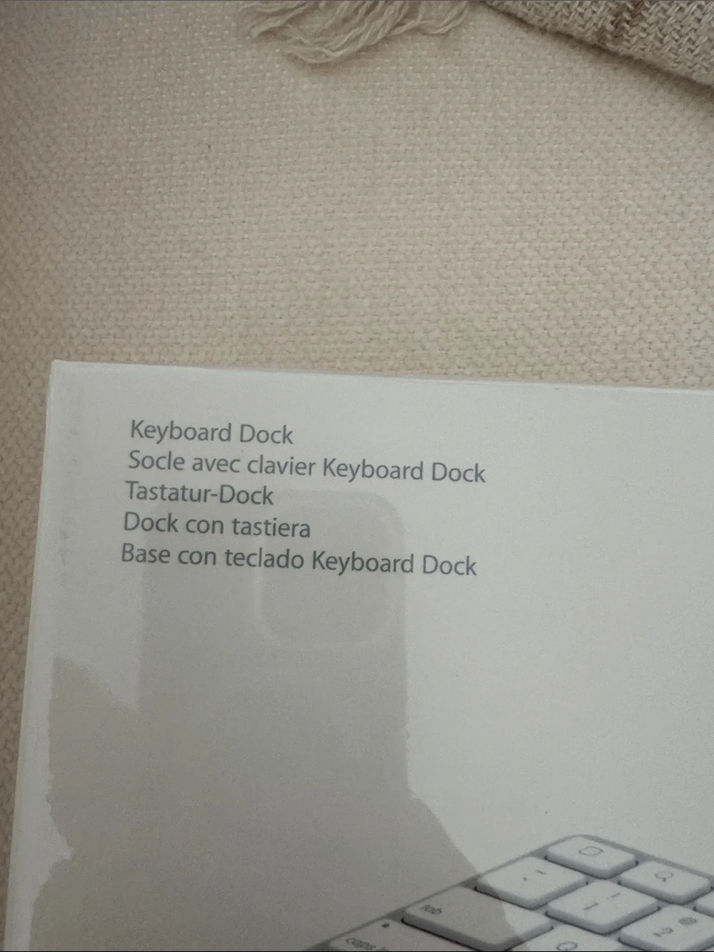 Apple iPad Keyboard Dock - White and Silver Brand new in sealed box